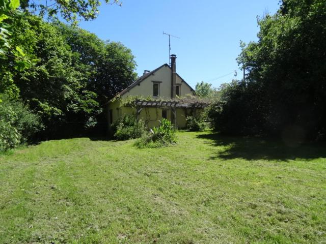 Lovely Rural And Quiet Farmhouse With Natural Swimming Lake Parsac Exterior photo